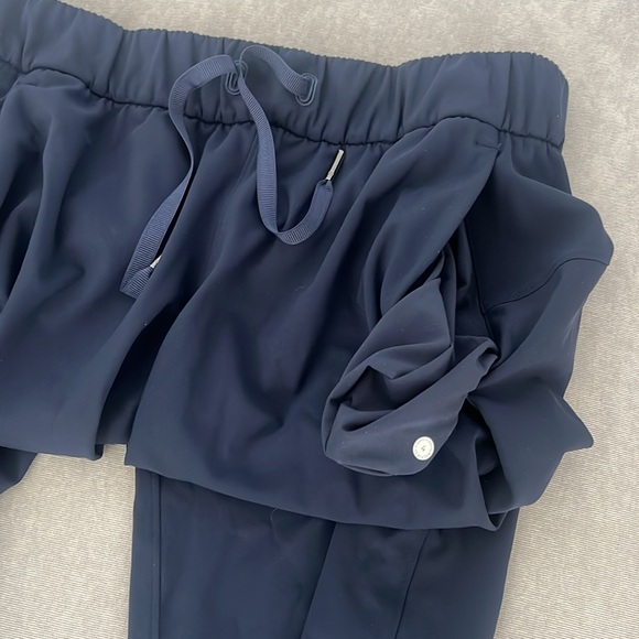 Lululemon On the Fly Jogger *Luxtreme True Navy 28” Size 4 - Picture 9 of 14